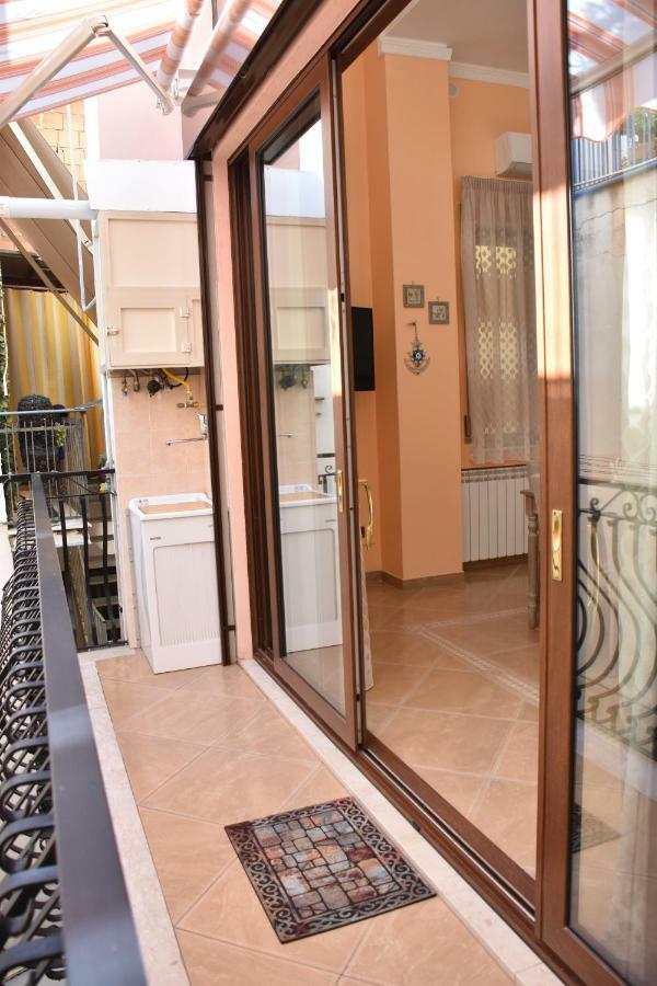 Il Corallo Rosso Apartment *